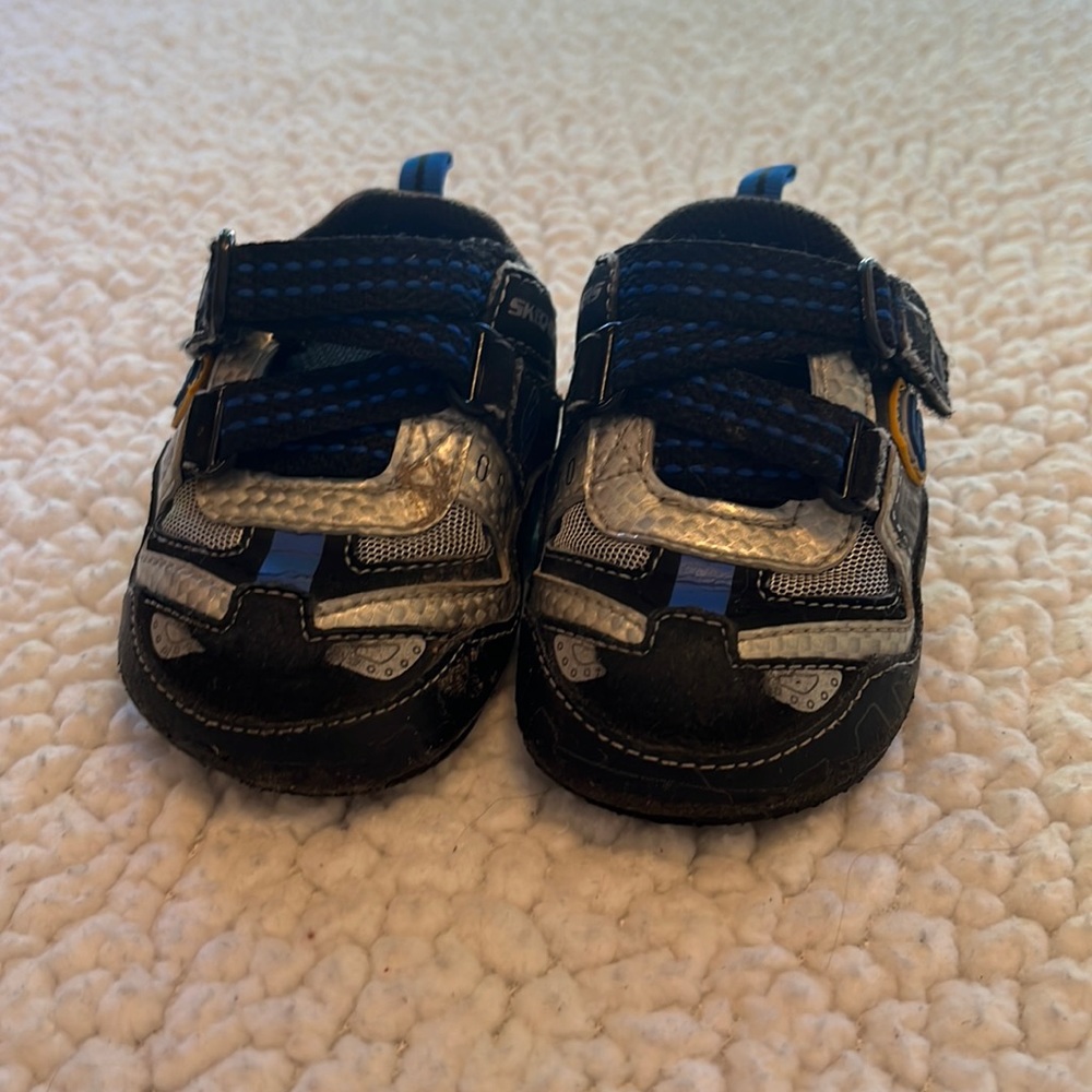 Used Sketchers kids shoes